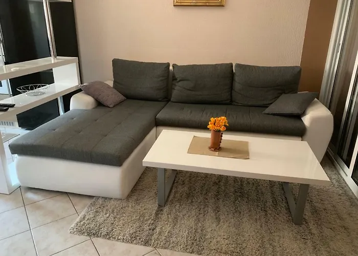 Appartement Petra 1 *